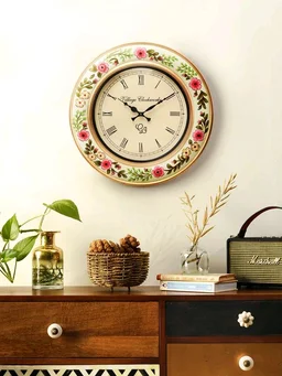 Round Wooden Handpainted 18 Inches